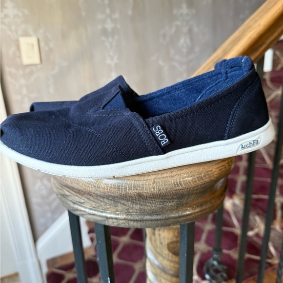 BOBS ladies arch fit slip on shoe navy excellent condition size 9 sketchers - Picture 7 of 14
